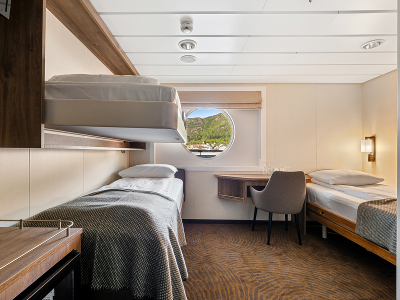 Arctic Superior | Wheelchair accessible cabin for up to 3 travellers